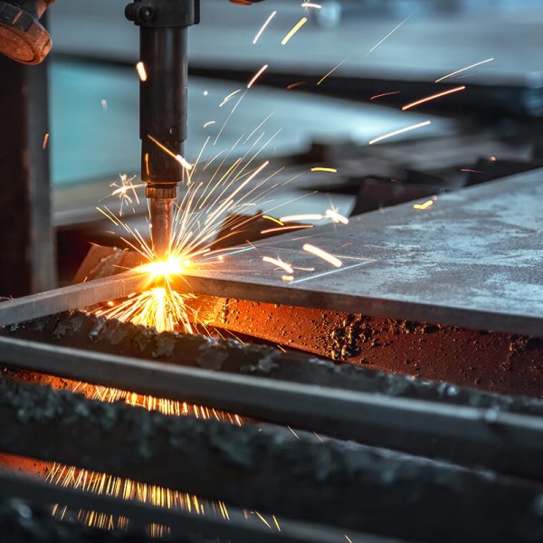 Dónde cortar acero de alta aleación en España